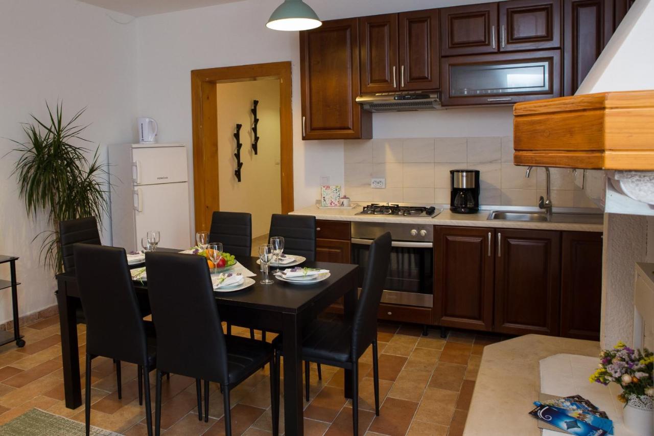 Apartman Girasol Pula Leilighet Eksteriør bilde