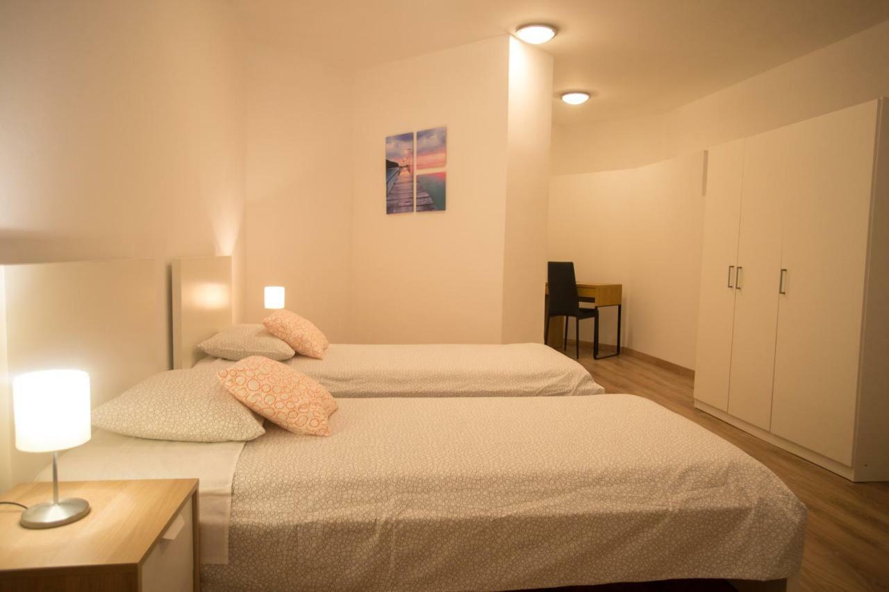 Apartman Girasol Pula Leilighet Eksteriør bilde