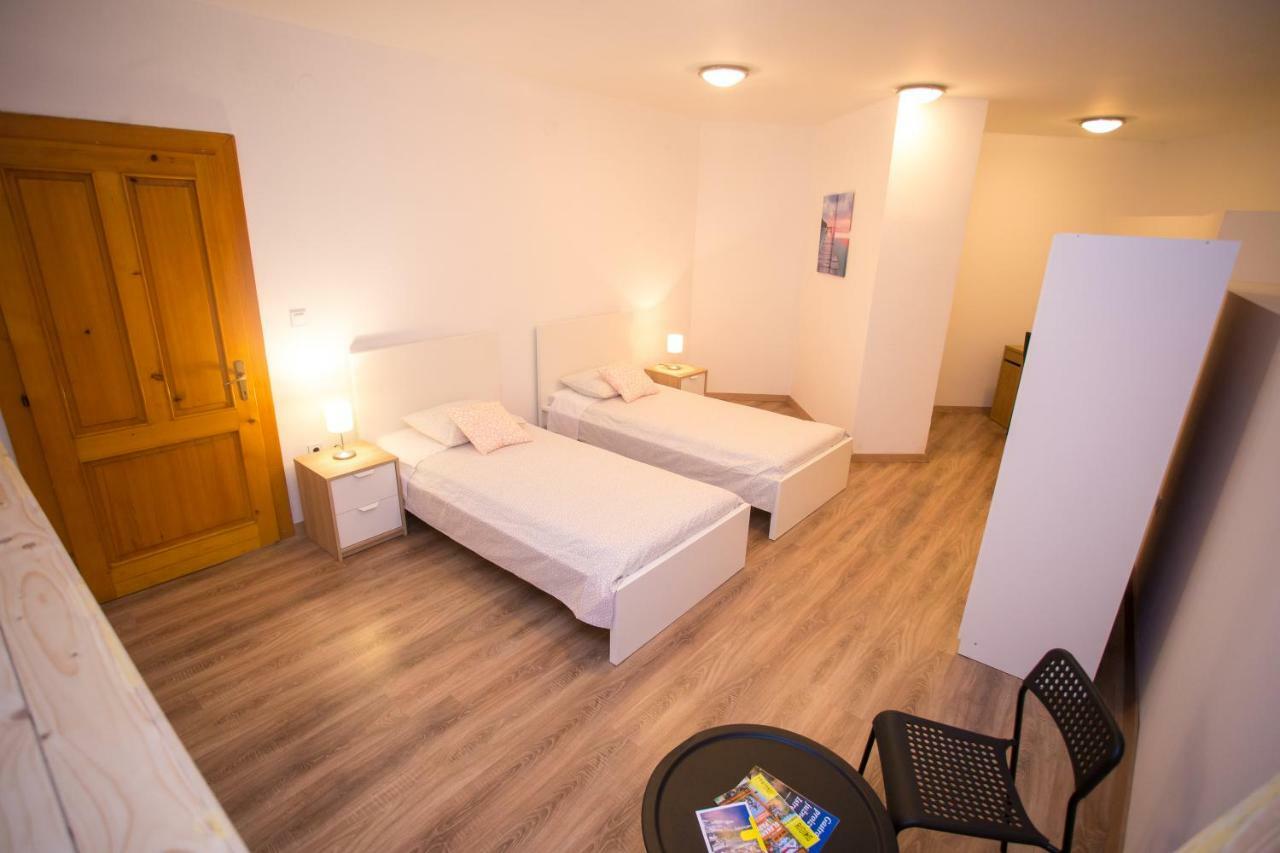 Apartman Girasol Pula Leilighet Eksteriør bilde