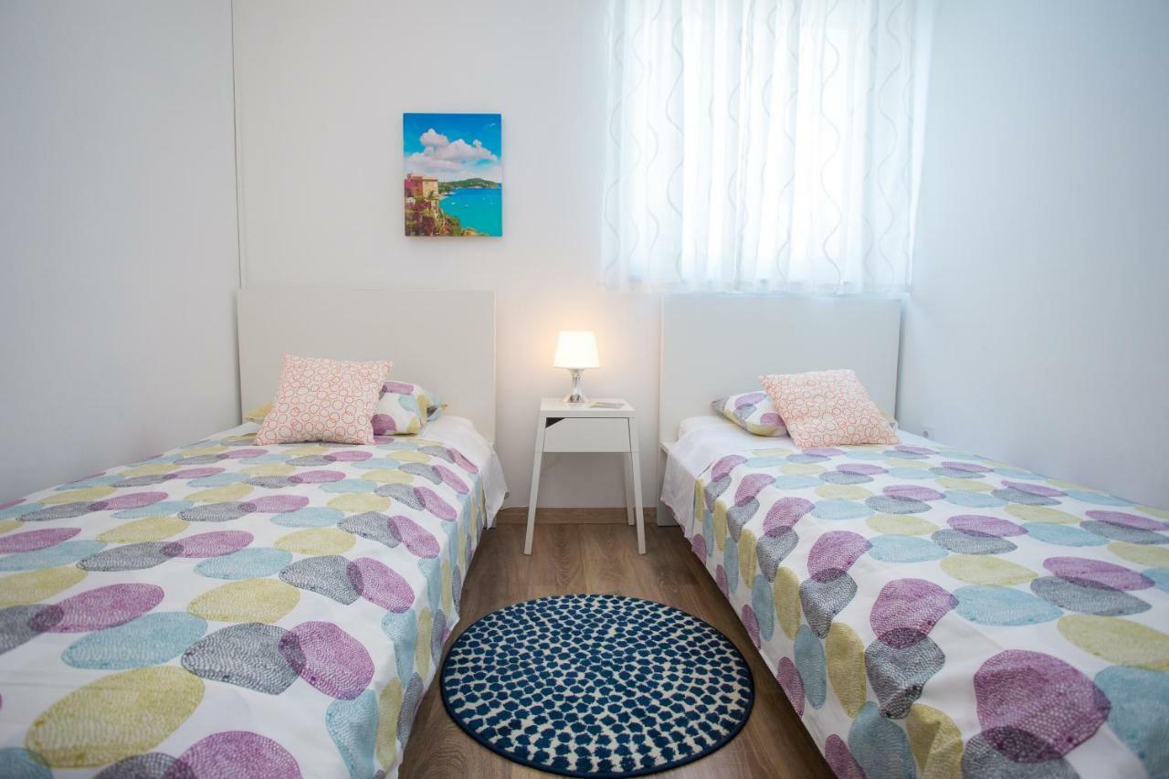 Apartman Girasol Pula Leilighet Eksteriør bilde